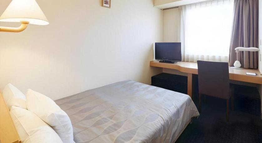 Roco Inn Matsuyama Наха Екстериор снимка