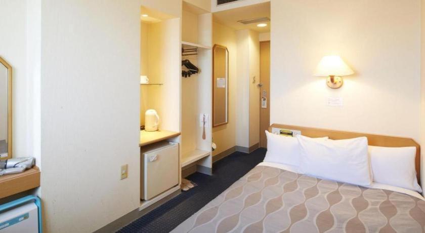 Roco Inn Matsuyama Наха Екстериор снимка